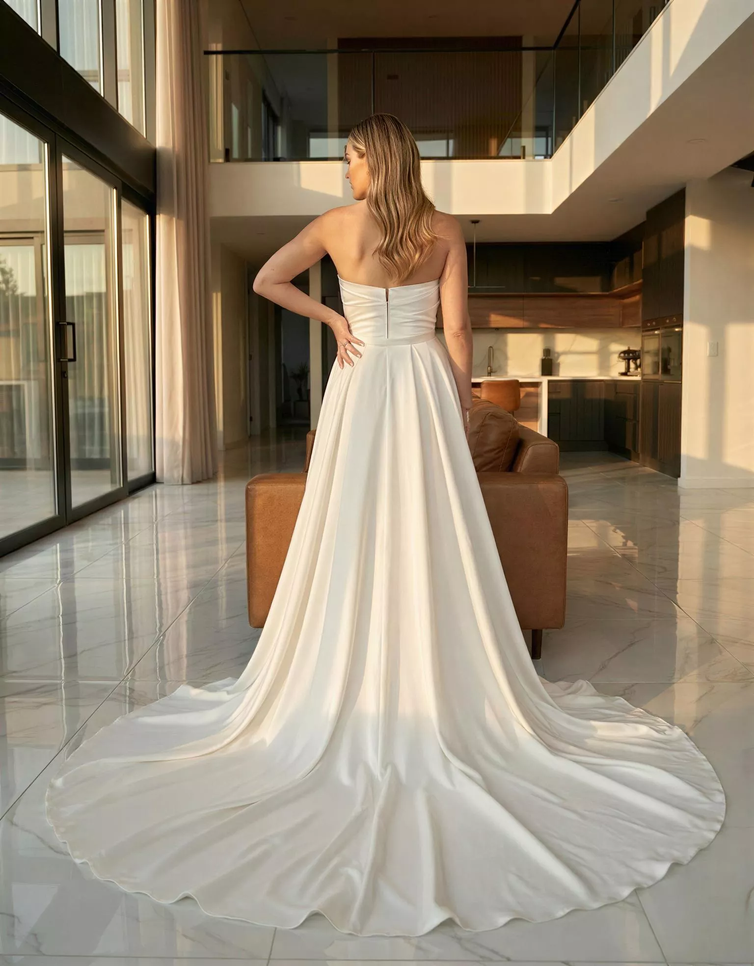 vestido-novia-hanna-atelierromance-crepé-escoteilusión-espaldarecta-atelierdebodas