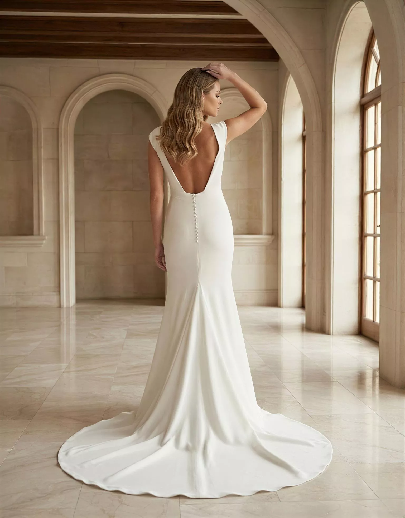 vestido-novia-hessalyn-atelierboheme-crepé-escoteenv-espaldaenu-atelierdebodas
