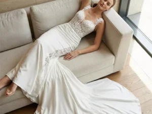 vestido-novia-hevalia-atelierboheme-encaje-escoteenv-espaldaenu-editorial-atelierdebodas