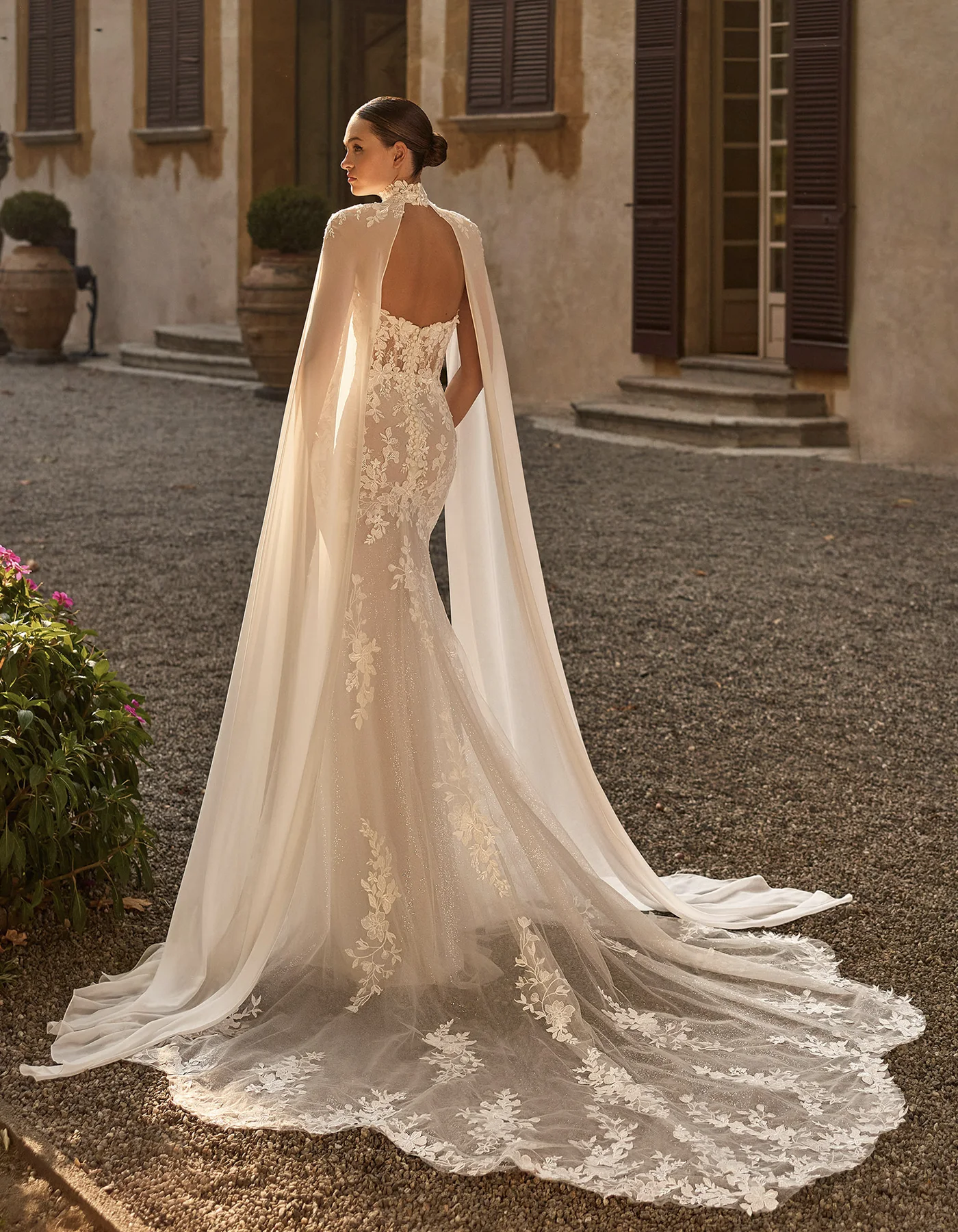 vestido-novia-odetta-albertopalatchi-encaje-escoteenv-espaldaenu-atelierdebodas