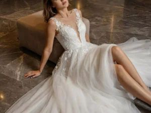 vestido-novia-tyra-atelierboheme-encaje-escoteenv-espaldacerrada-editorial-atelierdebodas