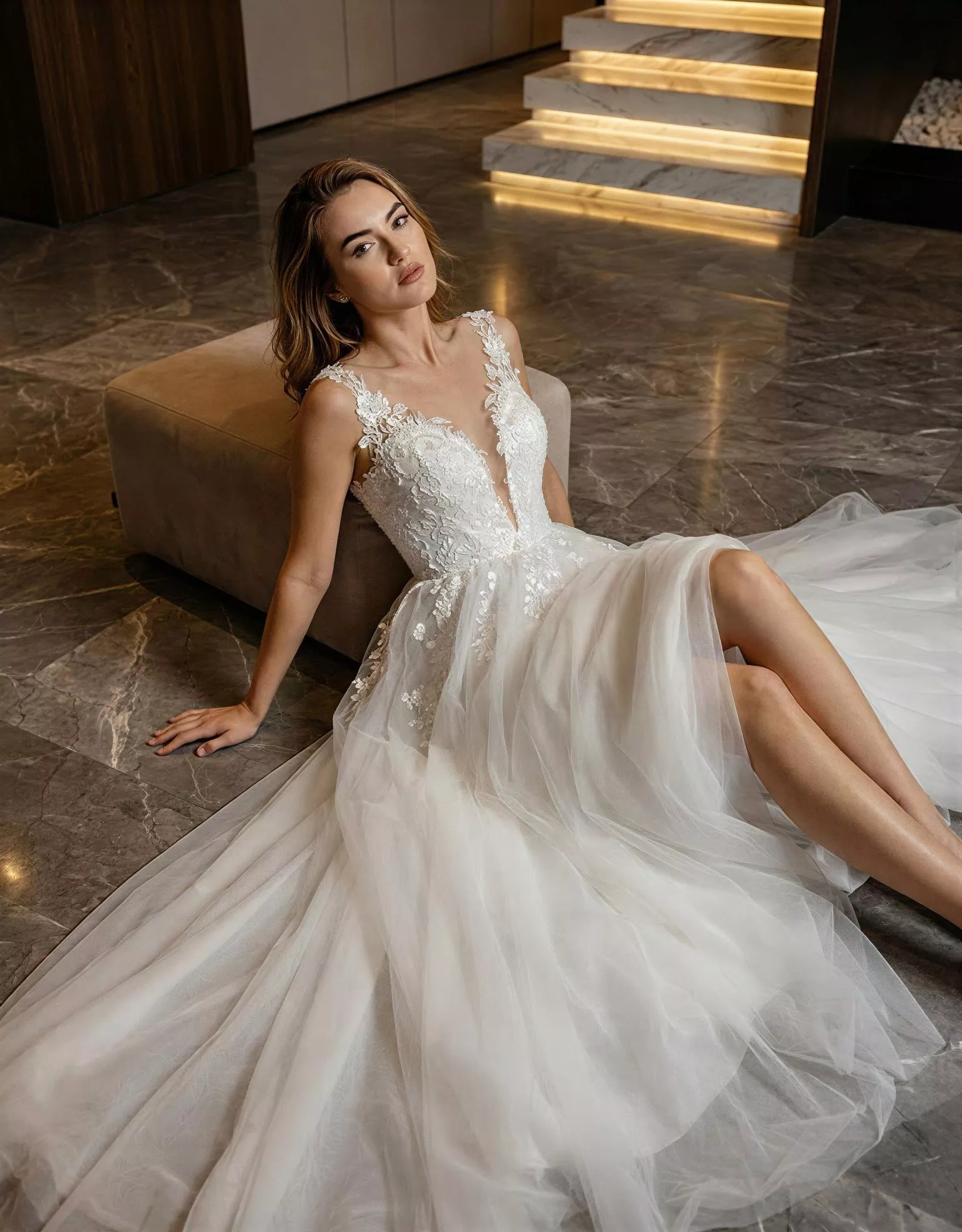 vestido-novia-tyra-atelierboheme-encaje-escoteenv-espaldacerrada-editorial-atelierdebodas