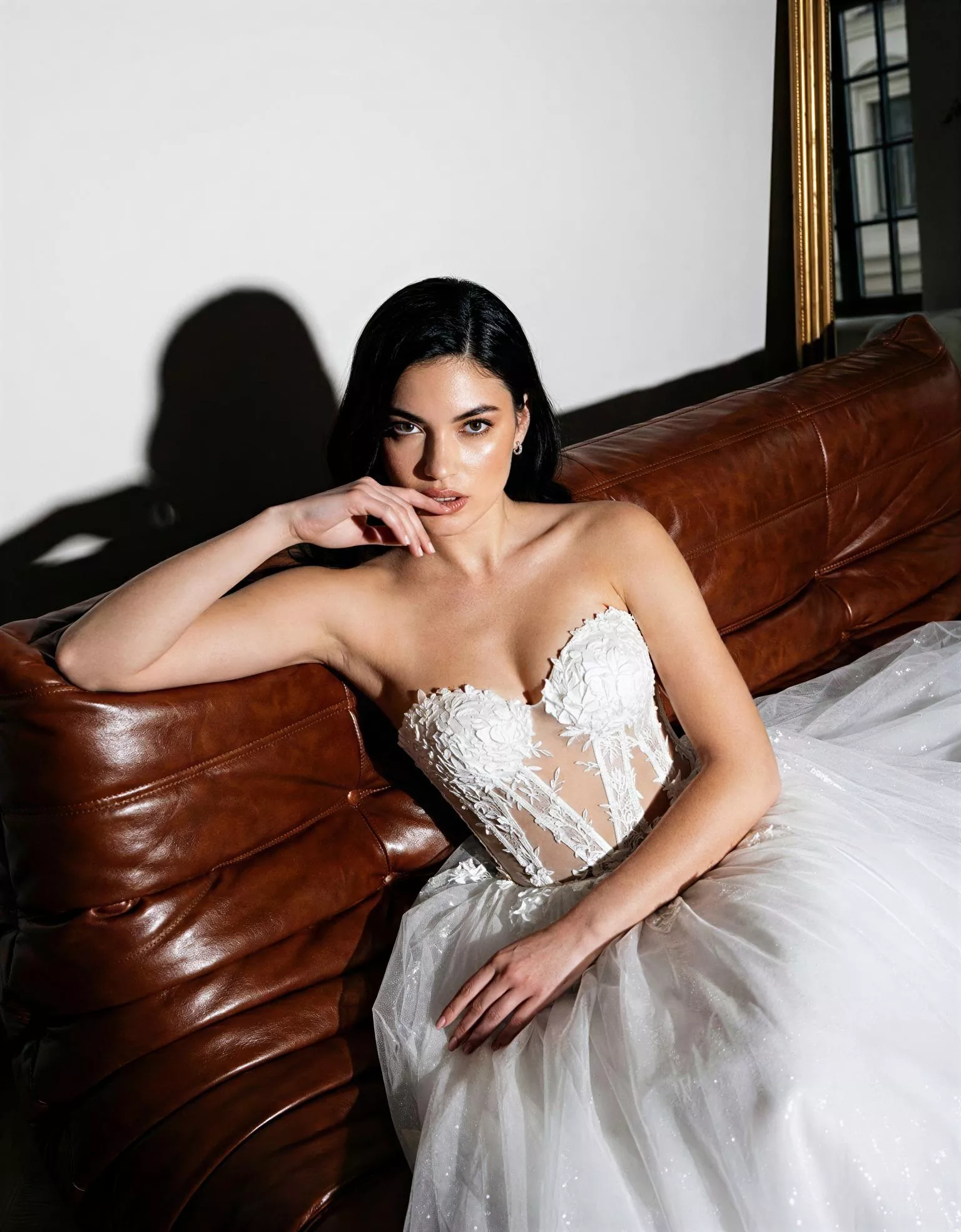 vestido-novia-uma-atelierromance-encaje-escoteenv-espaldacorsé-editorial-atelierdebodas