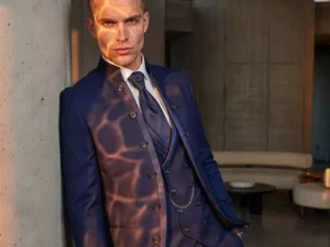 Traje de novio Gunnar, pose frontal, color azul marino, Cuello mao de ceremonia, Atelier Masculini