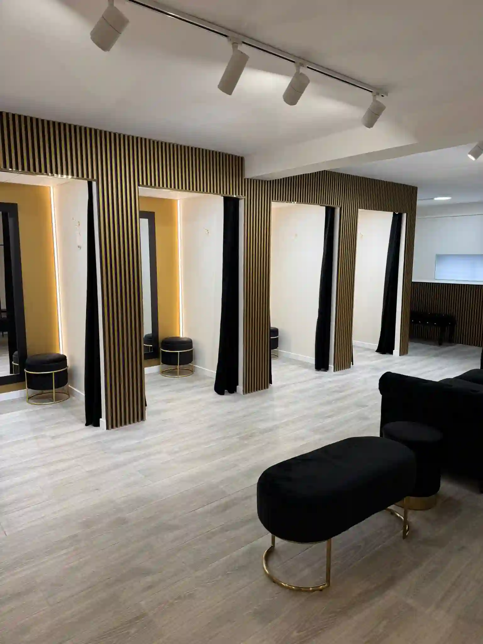 expertos-sastreria-traje-novios-tarragona