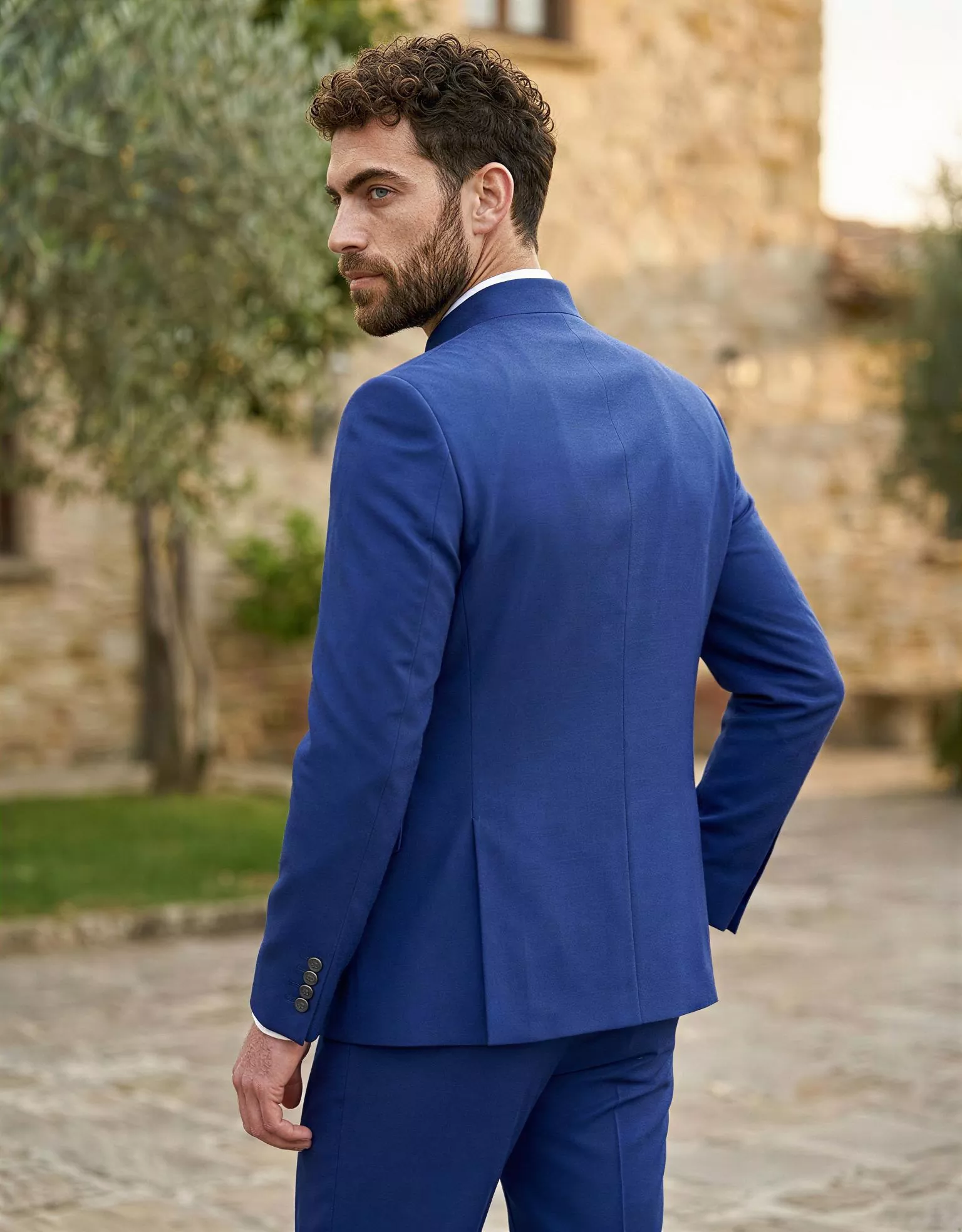 traje-novio-deri-masculini-atelierdebodas