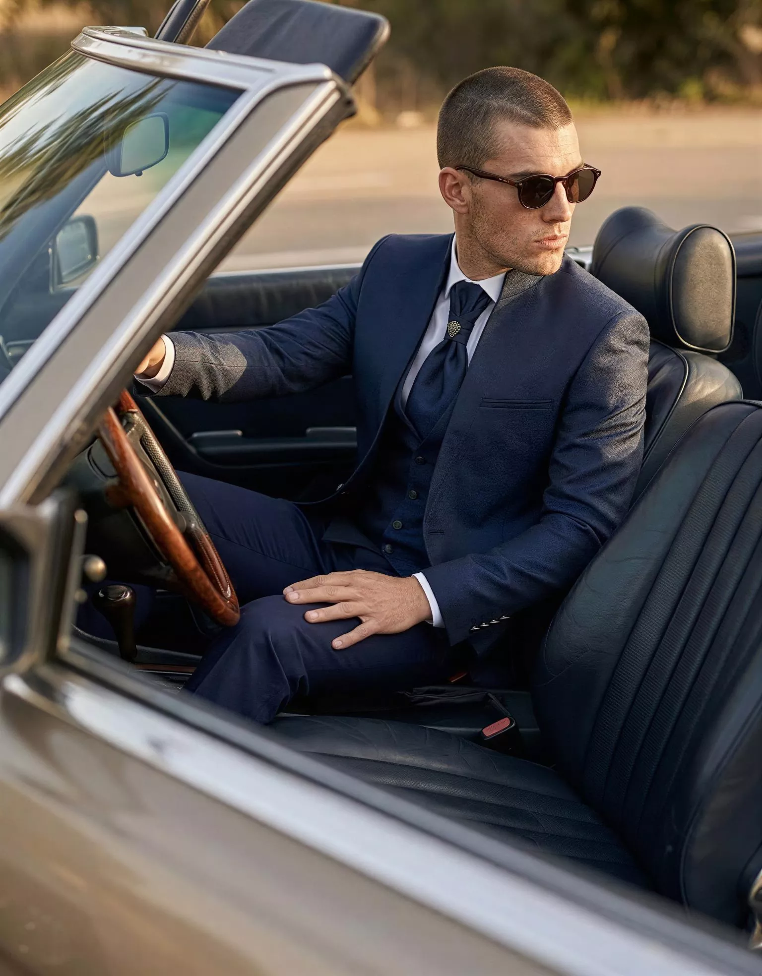 traje-novio-gaitán-masculini-editorial-atelierdebodas