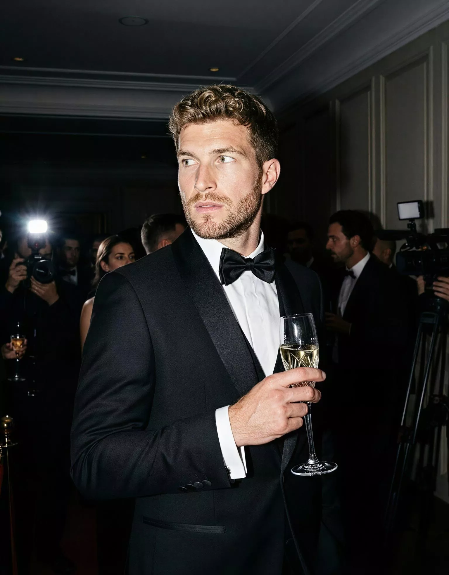 traje-novio-hidalgo-masculini-editorial-atelierdebodas