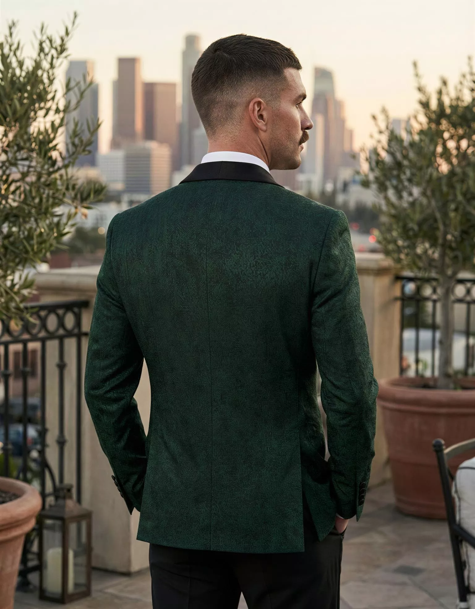 traje-novio-himno-masculini-atelierdebodas