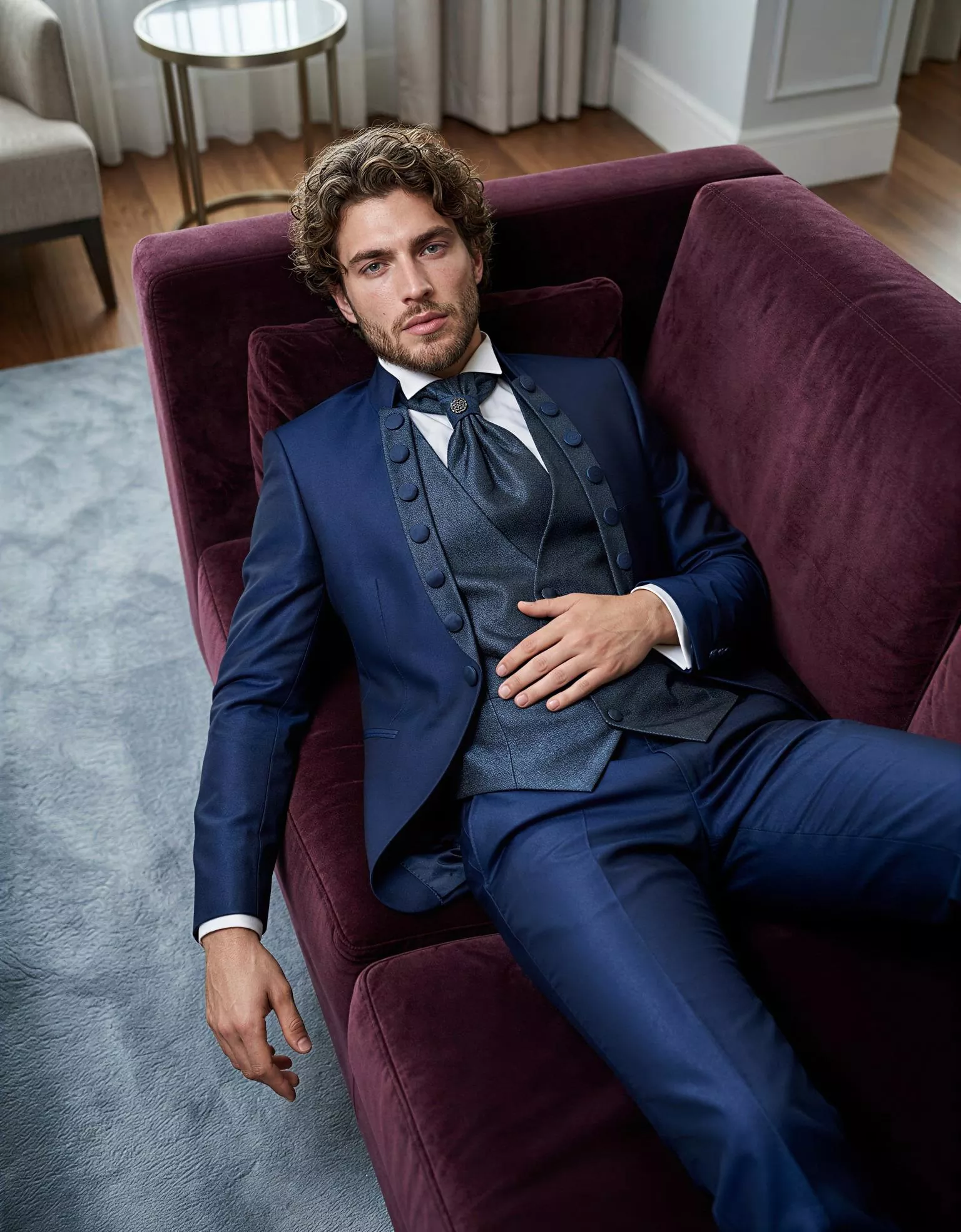 traje-novio-thatcher-masculini-frente-atelierdebodas