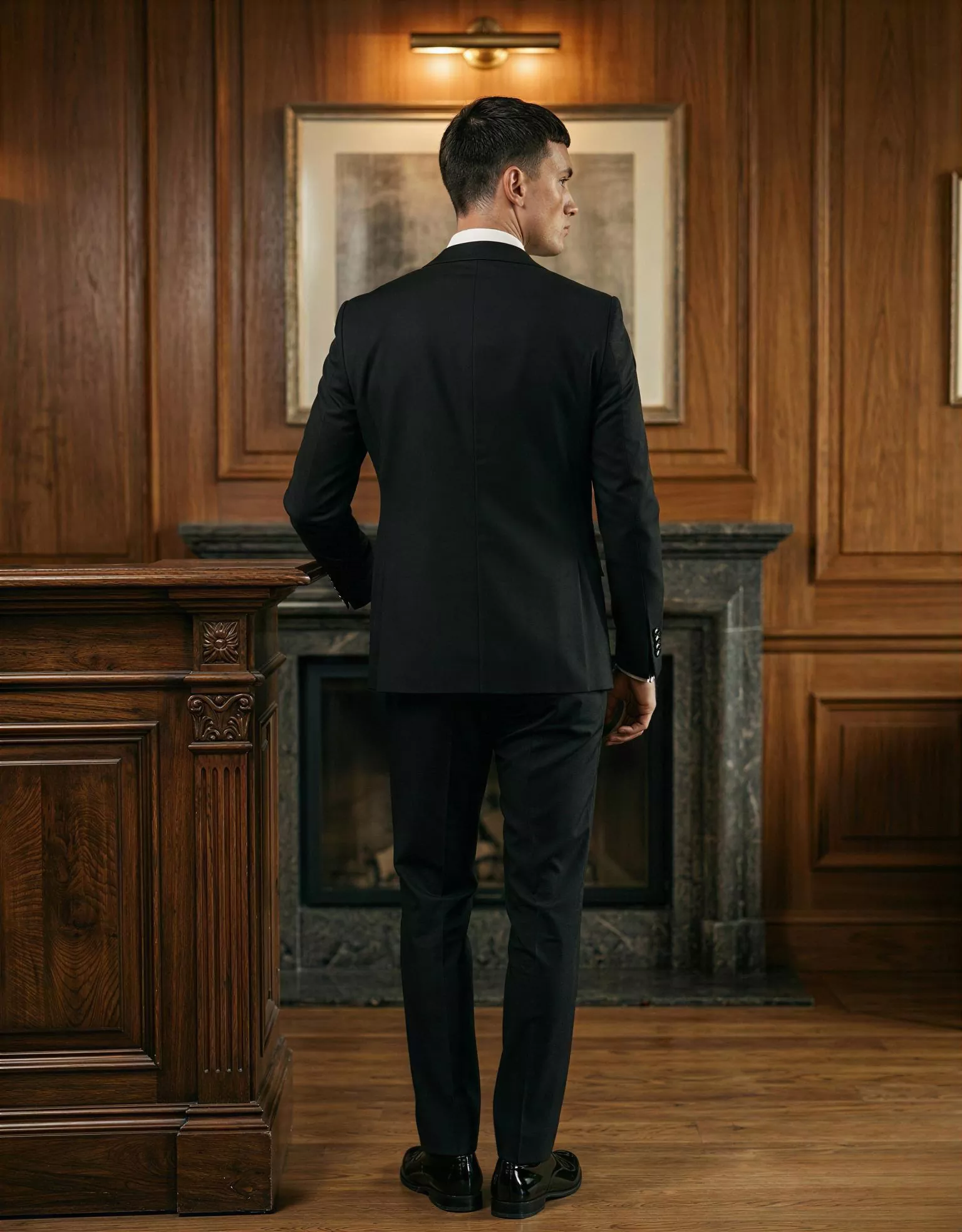 traje-novio-urban-masculini-espalda-atelierdebodas