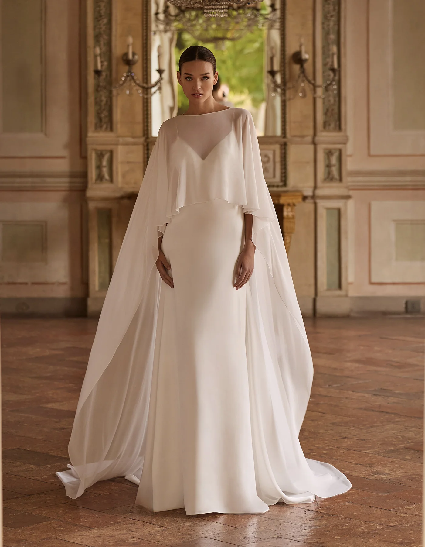 vestido-novia-hildur-albertopalatchi-crepé-escoteenv-espaldaenv-frentecubierto-atelierdebodas