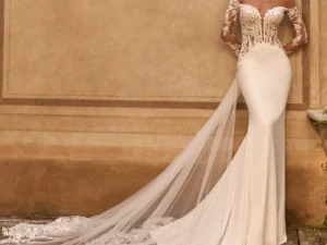 vestido-novia-malika-albertopalatchi-crepé-corazón-espaldailusión-frente-atelierdebodas