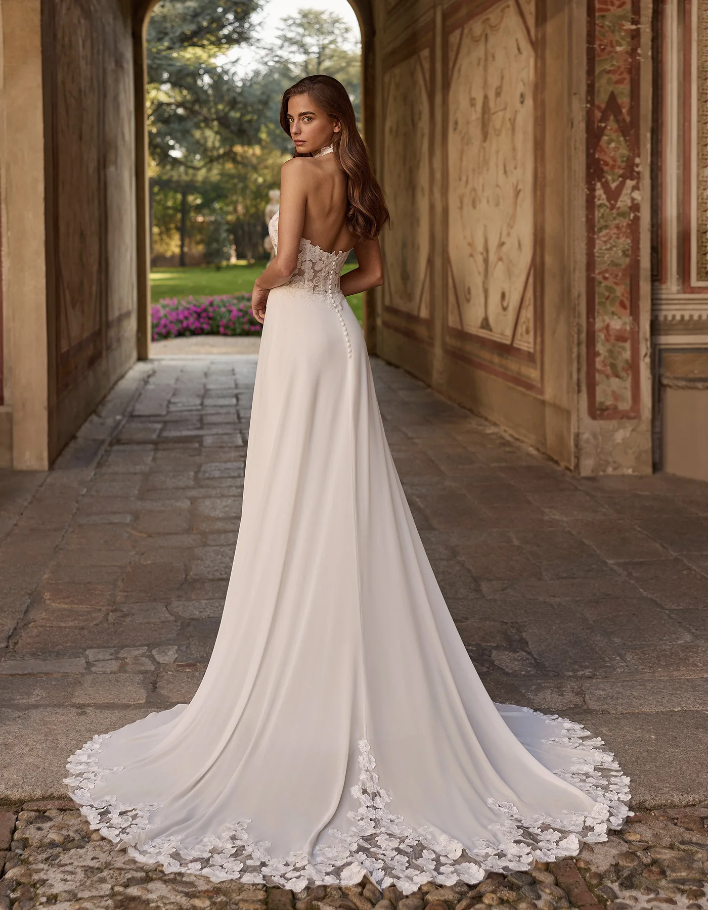 vestido-novia-sabrina-albertopalatchi-encaje-Ilusión-espaldaabierta-atelierdebodas