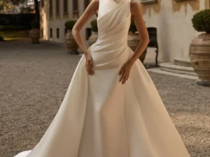 vestido-novia-sia-albertopalatchi-crepé-Ilusión-espaldaenv-frente-atelierdebodas