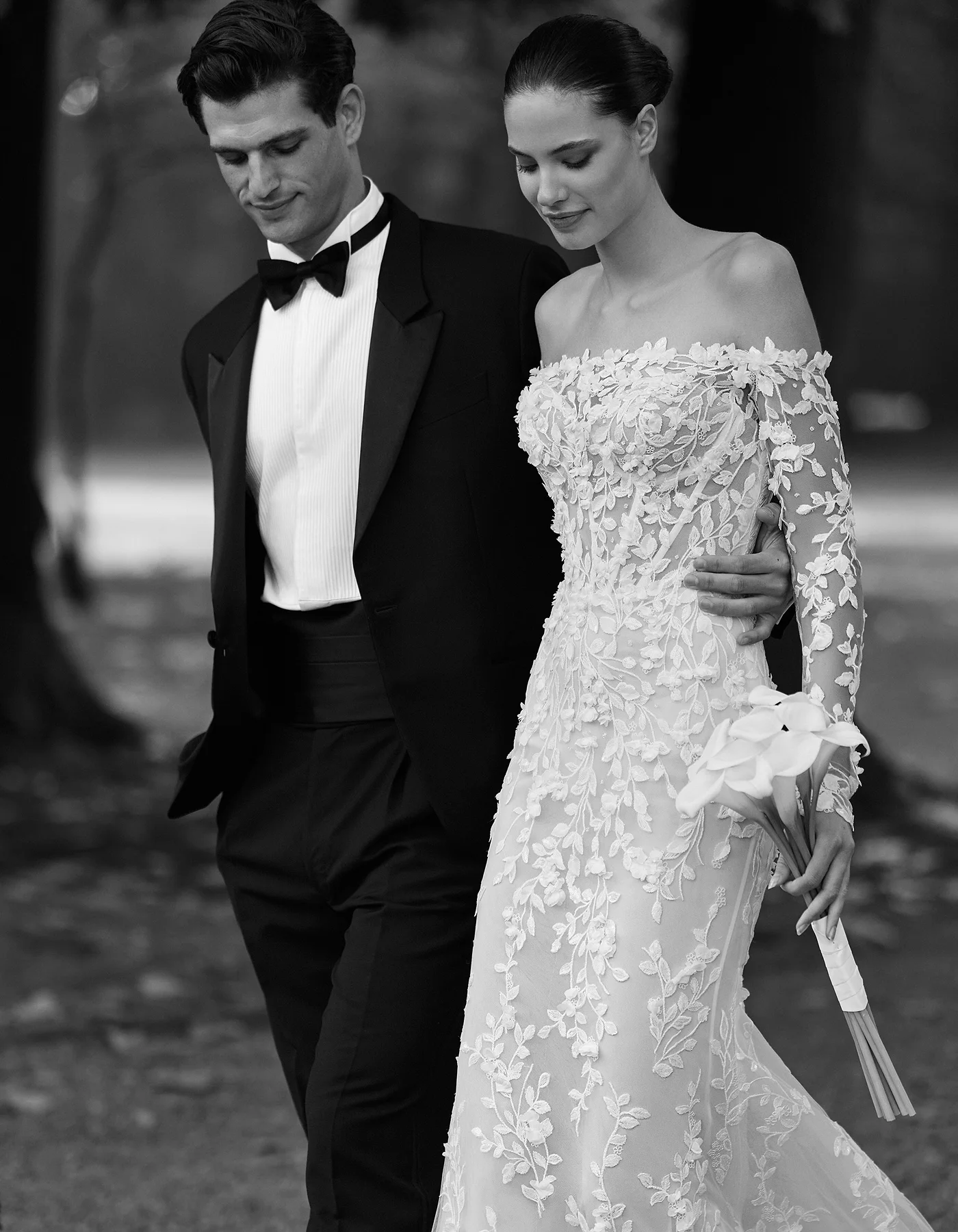 vestido-novia-zaz-albertopalatchi-Encaje-escotepalabradehonor-espaldailusión-boda-atelierdebodas