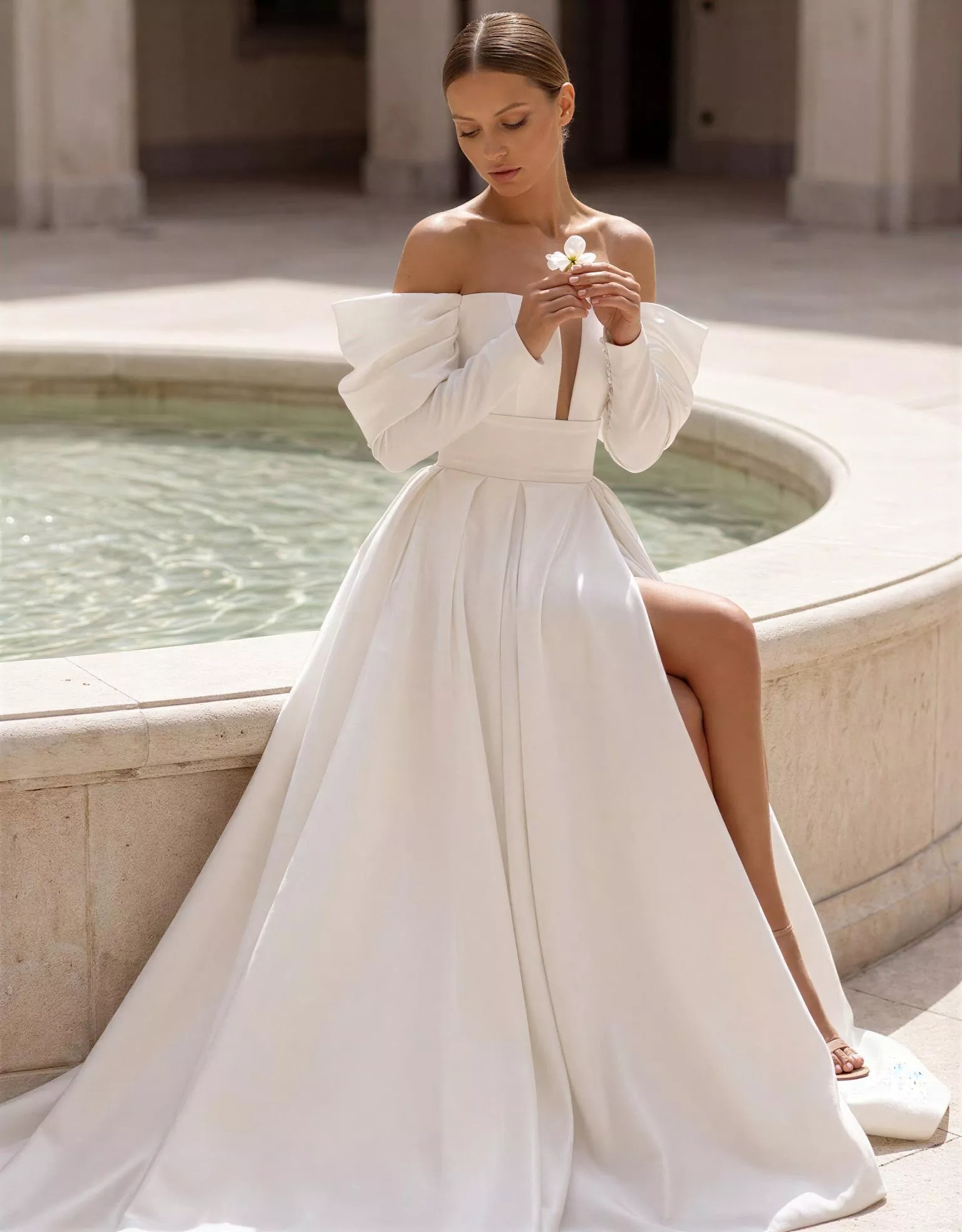 vestido-novia-detroit-atelierromance-encaje-escoteenv-espaldaenv-detalle-atelierdebodas