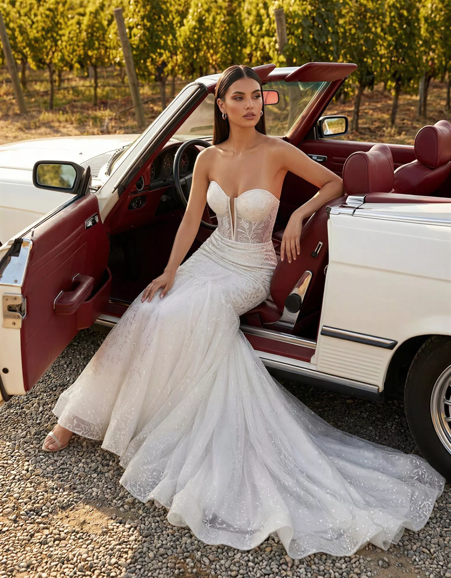 vestido-novia-florencia-ateliercouture-encaje-escoteenv-espaldaenv-frente-atelierdebodas