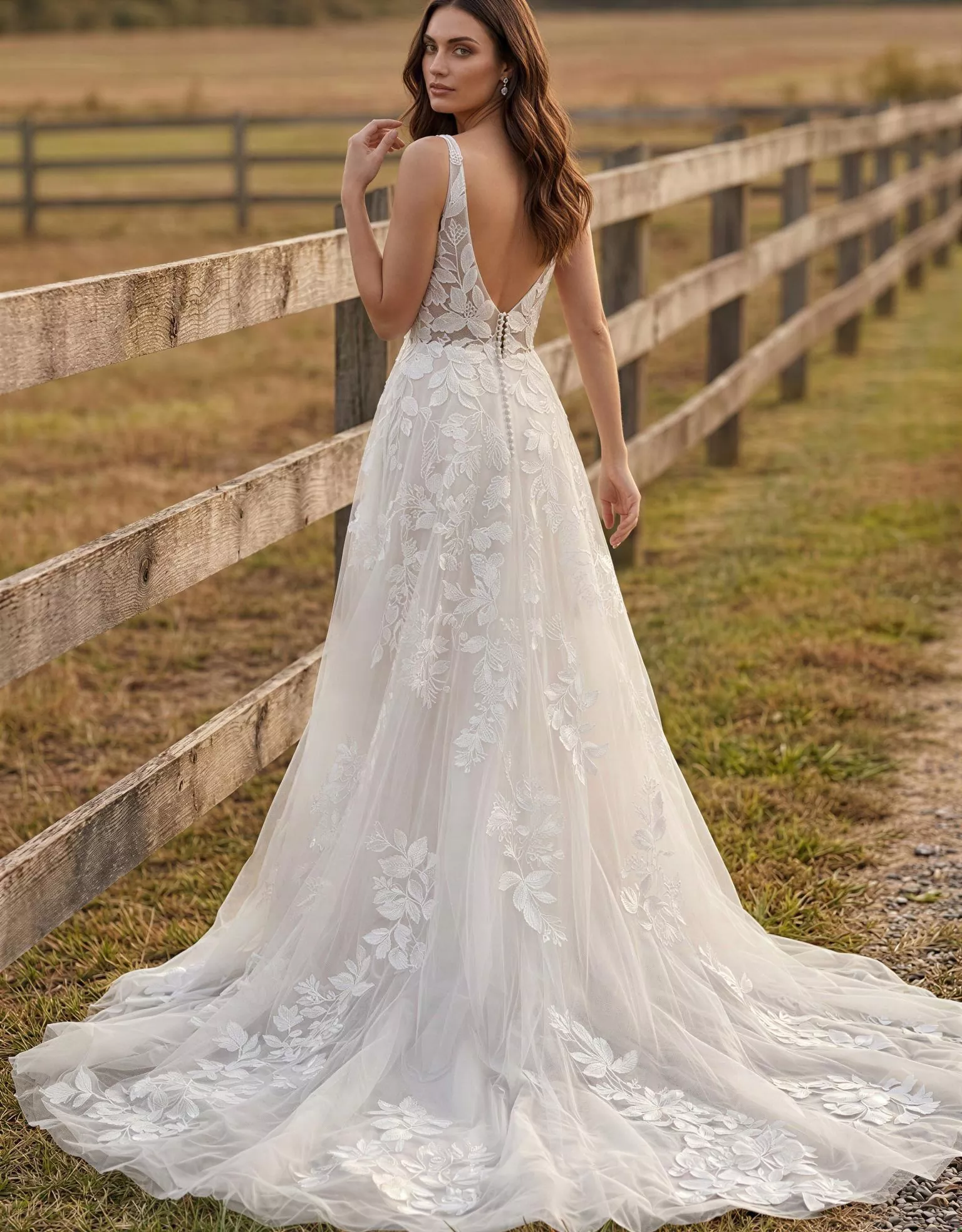 vestido-novia-halle-atelierromance-encaje-escoteenv-espaldaenv-atelierdebodas