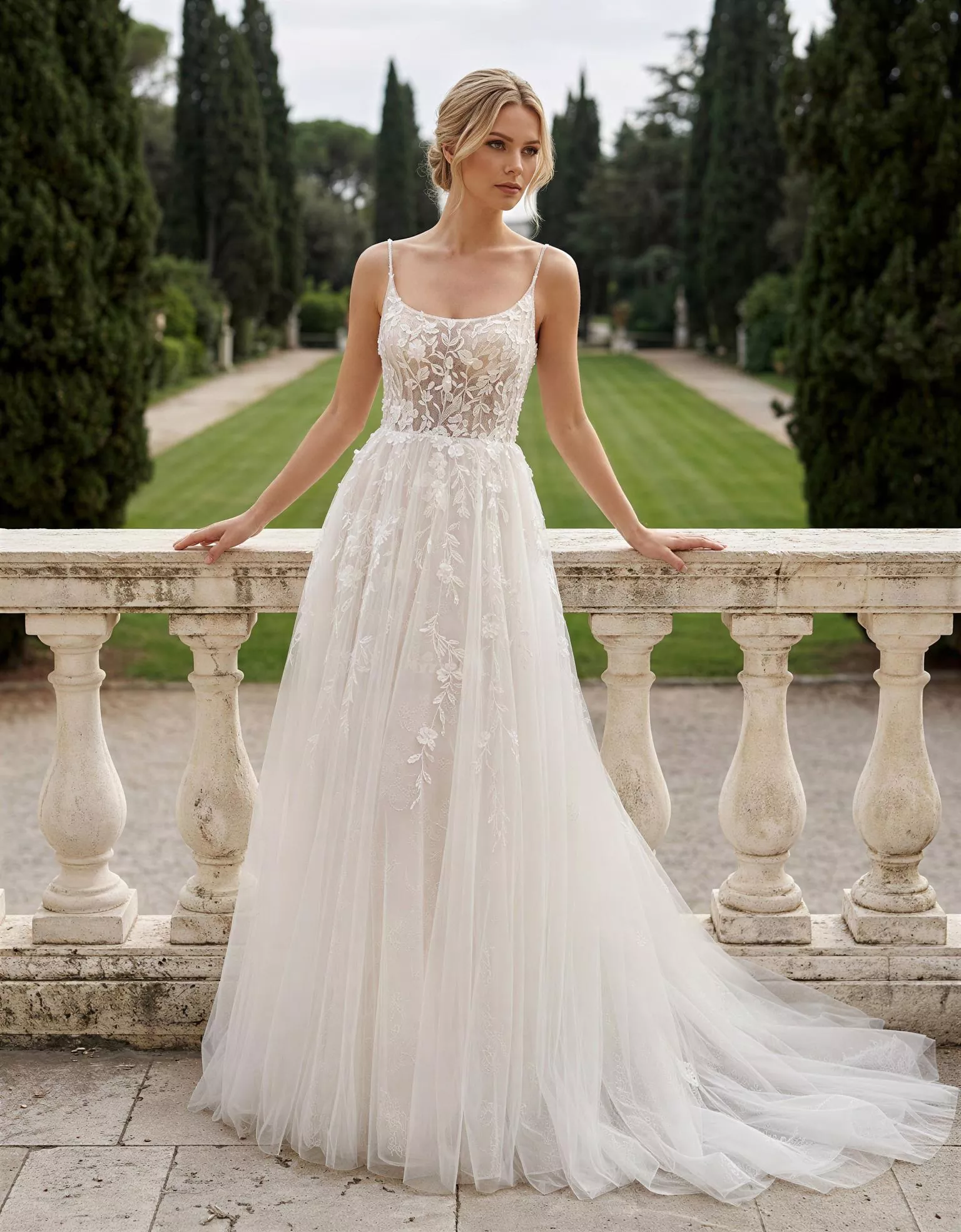 vestido-novia-henrika-atelierboheme-encaje-escoterecto-espaldarecta-frente-atelierdebodas