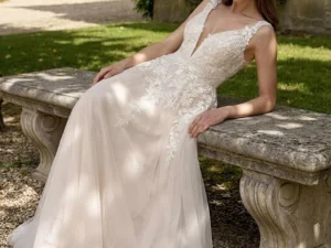 vestido-novia-polina-atelieressential-encaje-escoteenv-espaldaenv-editorial-atelierdebodas